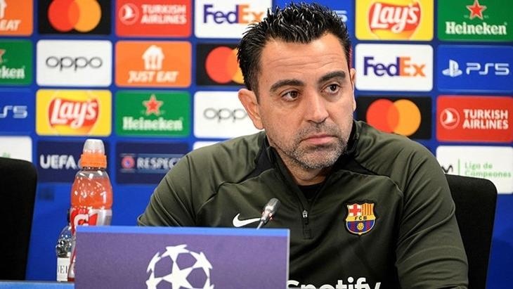 Şampiyonlar Ligi’nden elenen Xavi, hakem kararlarına öfke kustu: Utanç verici, felaket