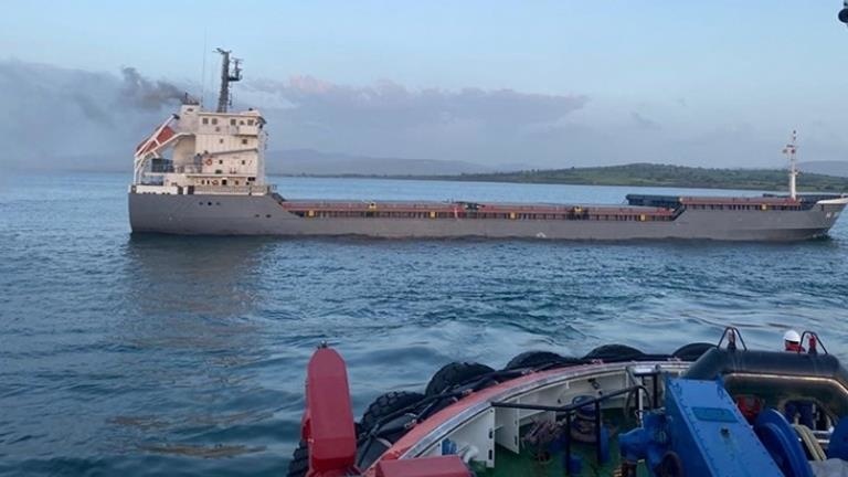 Çanakkale Boğazı’nda kuru yük gemisinde yangın