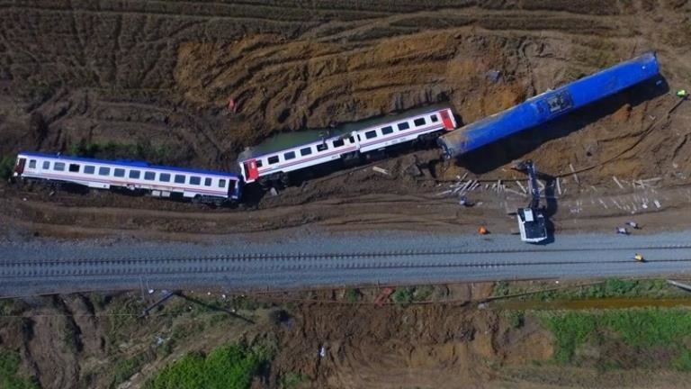 Çorlu tren kazası davasında karar: TCDD Bölge Müdürü Nihat Aslan’a 15 yıl, bölge bakım müdürü Mümin Karasu’ya 17,5 yıl hapis cezası
