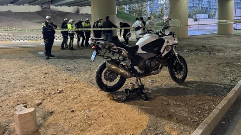 Ümraniye’de motosikletli trafik polisi trafik kazasında şehit oldu