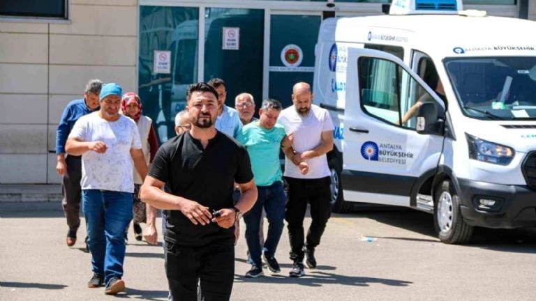 Antalya’da Trafik Tartışması Sonucu Bıçaklanan Önder Çakır Hayatını Kaybetti