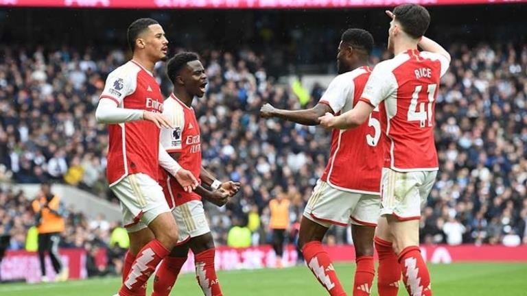 Londra derbisi nefes kesti 5 gollü maçta zafer Arsenal’in