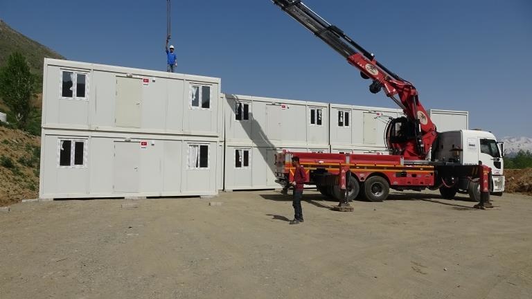 AFAD, Hakkari'de olası deprem için hazırlıklara başladı