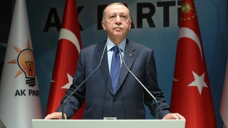 Erdoğan, AK Parti MYK toplantısında değişim mesajı verdi