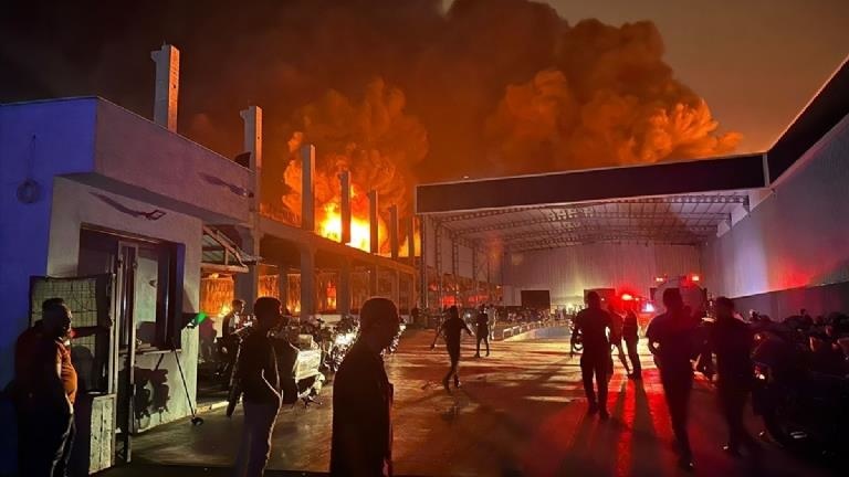 Adana’da elektrikli bisiklet fabrikasında yangın