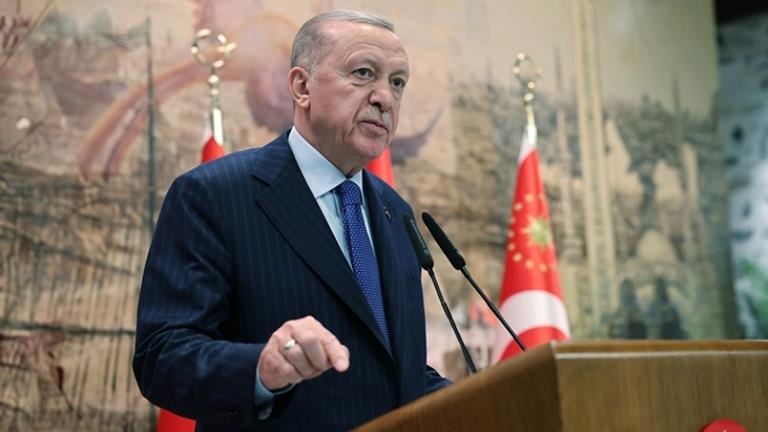 İsrail’le ticaretin tamamen durdurulmasının ardından Erdoğan’dan iş dünyasına mesaj: Dik duracağız, sonuçları istişare içinde yürüteceğiz