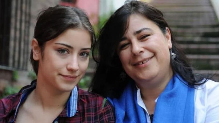 Hazal Kaya’nın annesi kiracısıyla birbirine girdi: Ya 15 bin lira yatır, ya çık