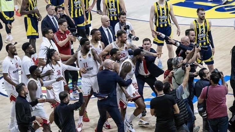 Olayların faturası kesildi! EuroLeague den Fenerbahçe Beko ya ceza