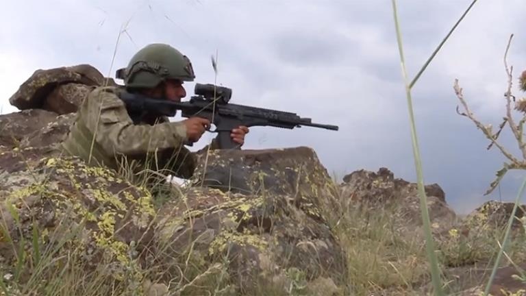 Türk Ordusu Suriye’nin Kuzeyinde 7 PKKYPG’li Teröristi Etkisiz Hale Getirdi