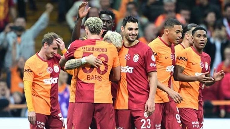 Galatasaray, Sivasspor’u 6-1 mağlup ederek liderliğini perçinledi
