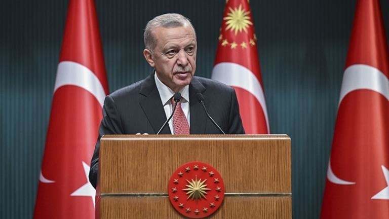 Cumhurbaşkanı Erdoğan, Kabine toplantısının ardından açıklamalarda bulunuyor.