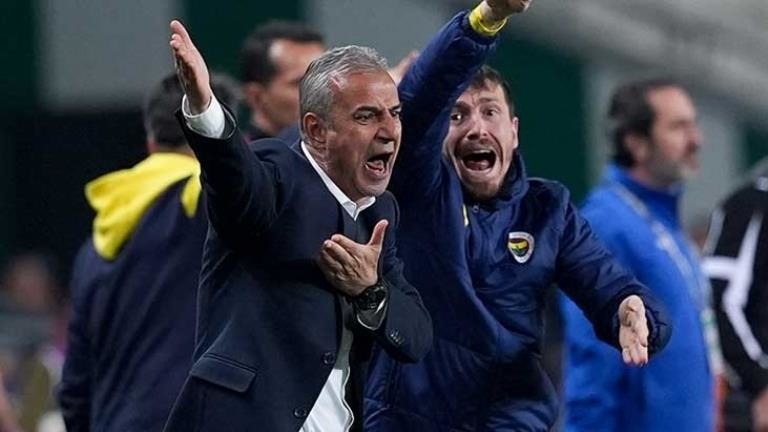 Fenerbahçe, Konyaspor ile berabere kalarak şampiyonluk şansını mucizelere bıraktı