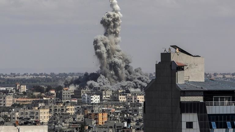 İsrail’den Refah’a hava saldırısı Ölü ve yaralılar var