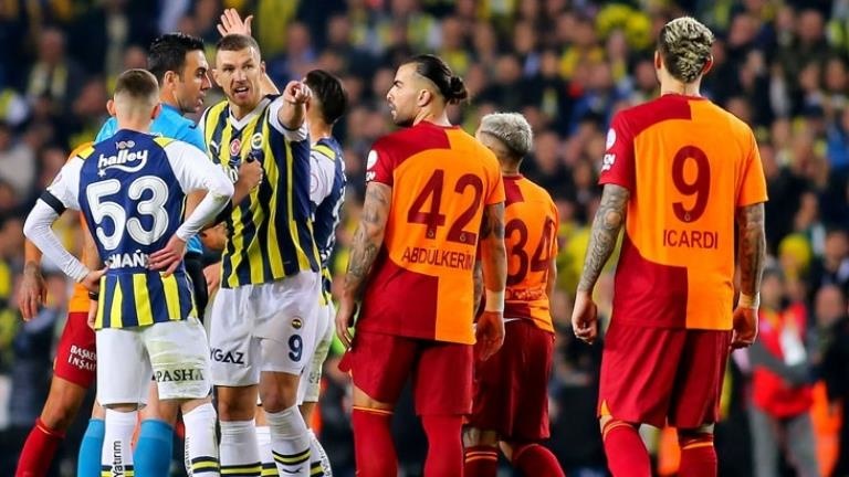 Galatasaray-Fenerbahe derbisine 2.400 sar-lacivertli taraftar alnacak