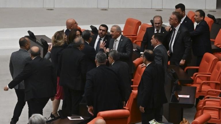 TBMM’de “1400 sene“ tartışması CHP ve AK Partili vekiller arasında tansiyon yükseldi