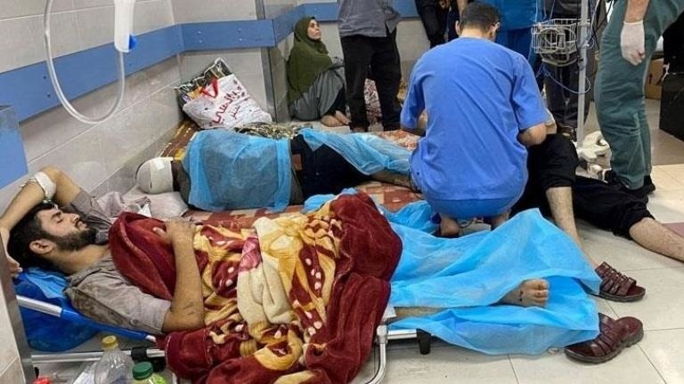 Şifa Hastanesi’nde bulunan üçüncü toplu mezardan 49 Filistinlinin cesedi çıkarıldı