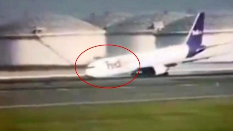 İstanbul Havalimanı’nda korkutan kaza Kargo uçağı gövdesi üzeri iniş yaptı
