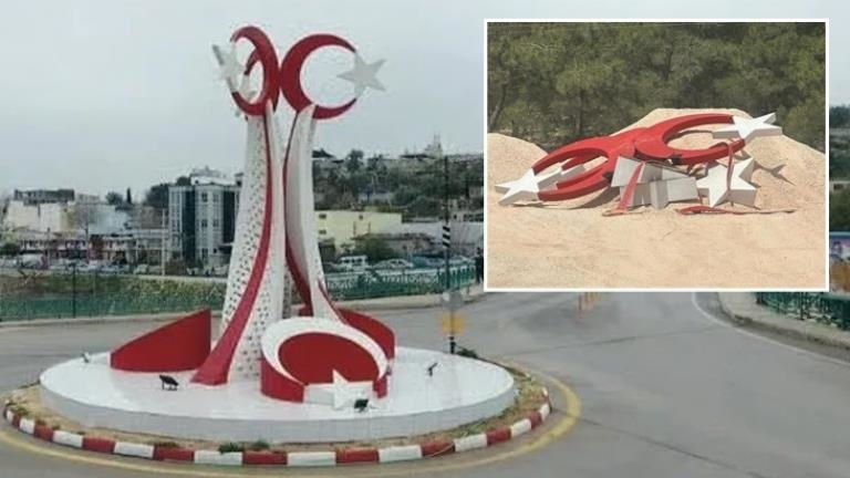 CHP'li belediye, göreve gelir gelmez ilçe meydanındaki bayrak anıtını kaldırdı