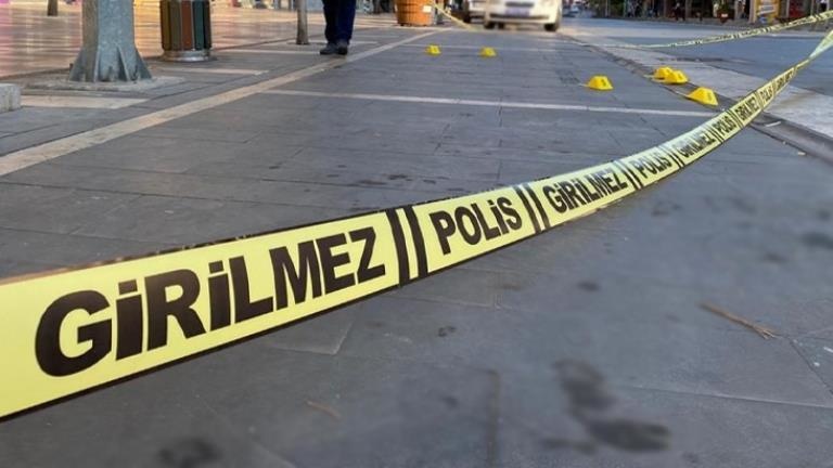 Aydın’da silahlı saldırıya uğrayan kadın hayatını kaybetti