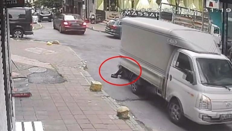 Fatih’te kamyonetin altında kalan kadının sürüklendiği anlar güvenlik kamerasınca kaydedildi