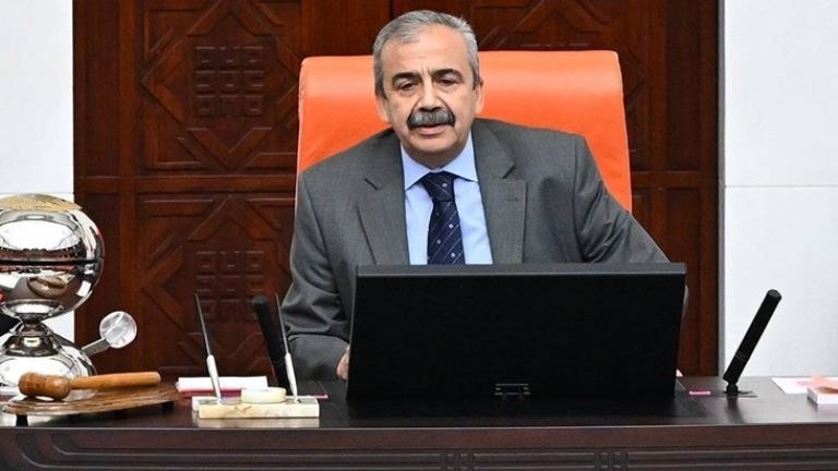 Kobani Davası’nda TBMM Başkanvekili Sırrı Süreyya Önder beraat etti