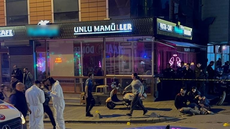 İstanbul da pastanede silahlı çatışma: 3 ölü, 5 yaralı