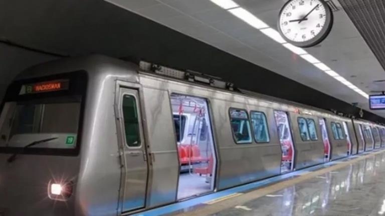Mecidiyeköy metro istasyonunda intihar girişimi