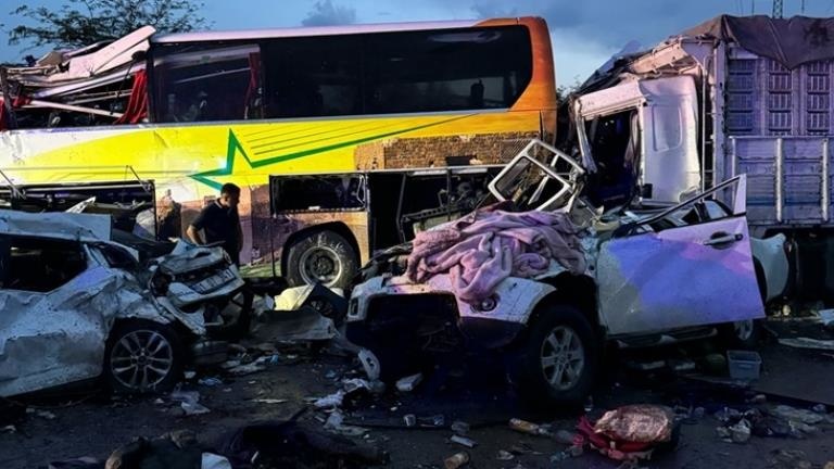 Mersin’de Zincirleme Trafik Kazası: 10 Ölü, 39 Yaralı