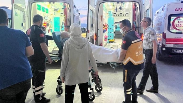 Burdur Devlet Hastanesi’nde diyaliz tedavisinin ardından rahatsızlanan hastalardan biri sevk edildiği Antalya’daki hastanede hayatını kaybetti.