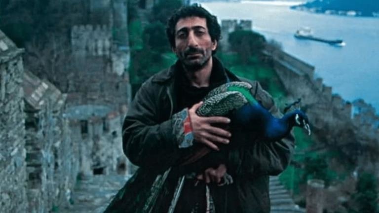 Usta oyuncu Ahmet Uğurlu, hayatını kaybetti