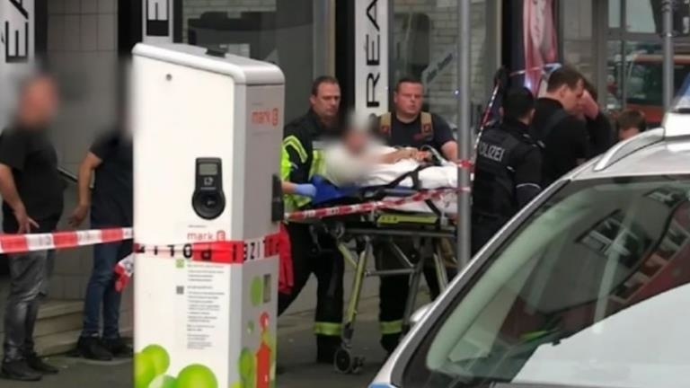 Alman polisi Mehmet’i arıyor Eşini başından vurup gittiği berber dükkanında katliam yaptı