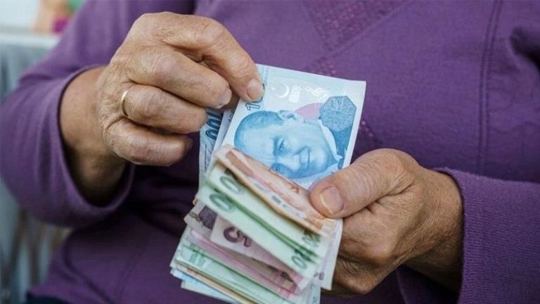 CHP’li Kayıhan Pala: PTT emeklilere neden promosyon ödemesi yapmıyor