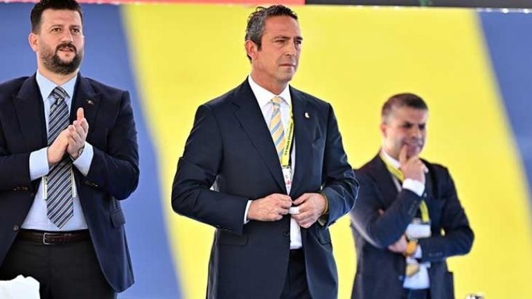 Fenerbahçe'de başkan Ali Koç ve yönetimi ibra edildi