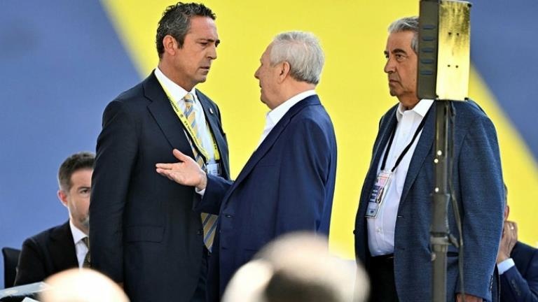 Ali Koç mu Aziz Yıldırım mı Fenerbahçe başkanını seçiyor