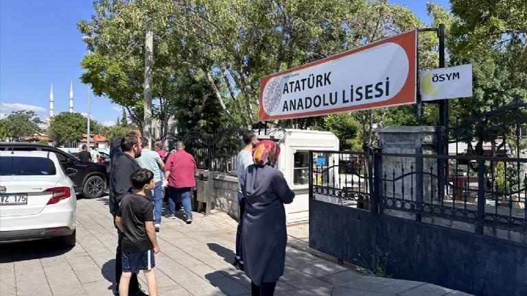 YKS AYT Sınavı Konya, Karaman, Aksaray ve Afyonkarahisar’da Gerçekleştiriliyor