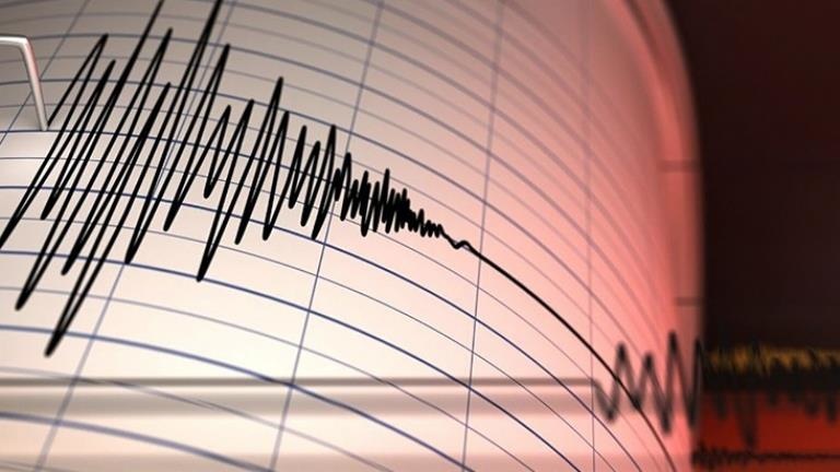 Muğla'nın Marmaris ilçesi açıklarında 4,7 büyüklüğünde deprem meydana geldi.