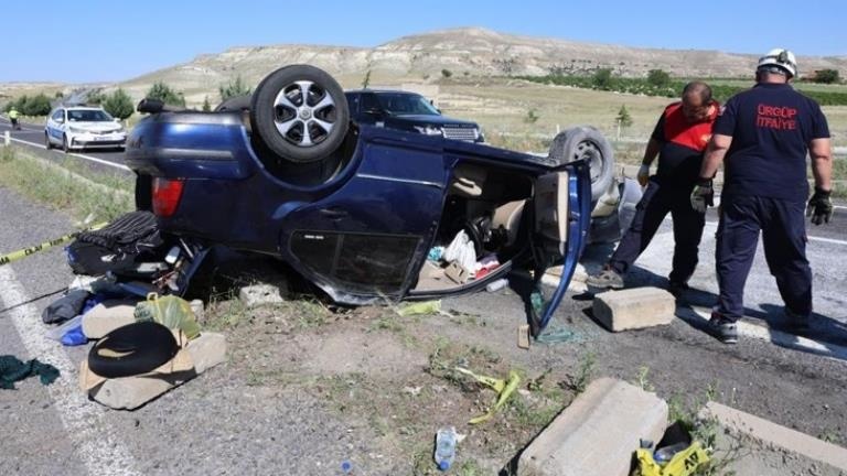 Nevşehir’de devrilen otomobildeki 5 kişi yaralandı