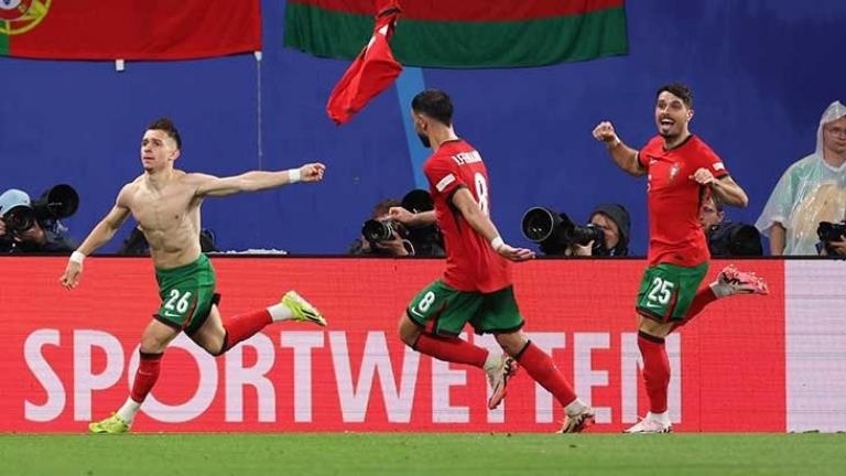 Portekiz, geriye düştüğü maçta Çekya’yı 2-1 yendi