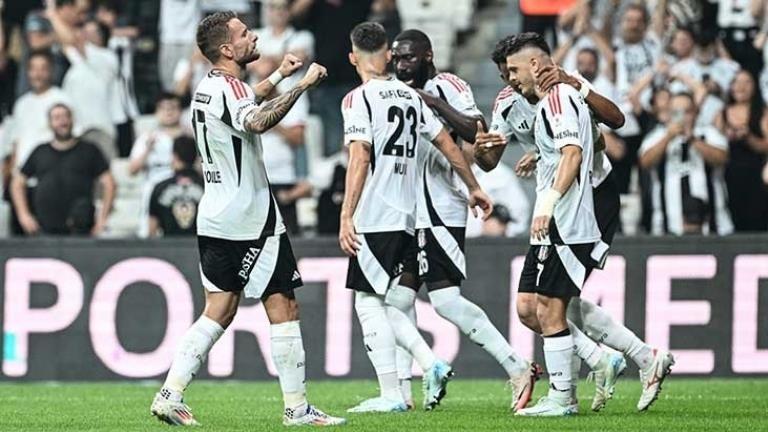 Beşiktaş, Sivasspor'u 2-0 mağlup ederek 3'te 3 yaptı