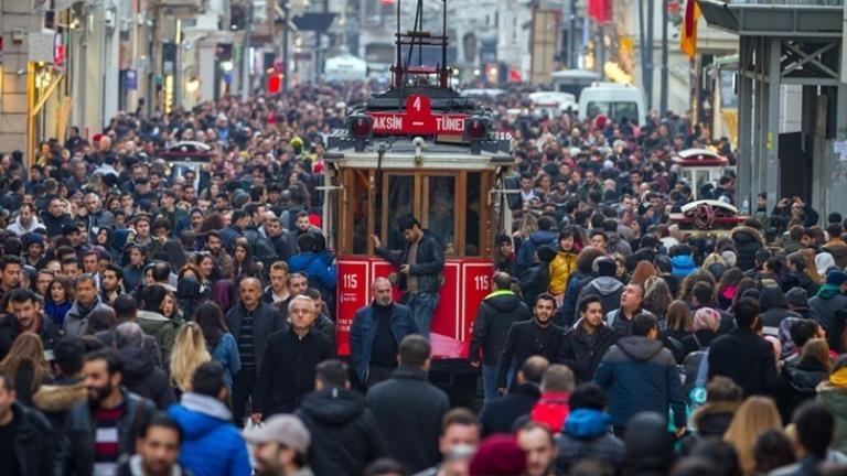 İşte vatandaşların en güvendiği kurumlar Listenin dibine demir atanlar hiç şaşırtmadı